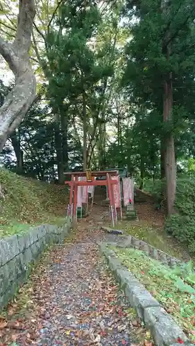 おさん稲荷神社の鳥居