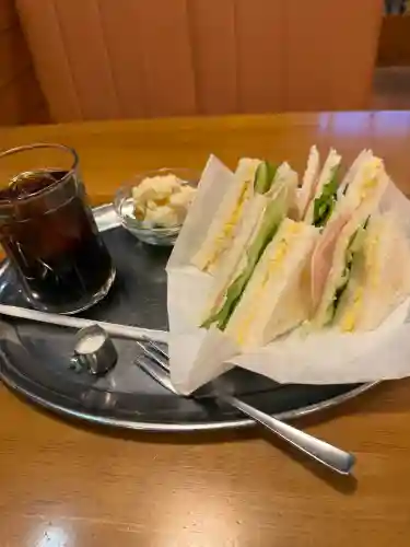 片山八幡社の{uncategorized: "未分類", other: "その他", undefined: "問題あり", building: "その他建物", grave: "お墓", sacred_gate: "鳥居", guardian: "狛犬", statue: "像", buddha: "仏像", history: "歴史", nature: "自然", garden: "庭園", animal: "動物", pagoda: "塔", temizu: "手水舎", mountain_gate: "山門・神門", sanctuary: "本殿・本堂", subordinate: "末社・摂社", art: "芸術", scenery: "景色", jizo: "地蔵", ema: "絵馬", goshuin: "御朱印", omikuji: "おみくじ", items: "授与品その他", amulet: "お守り", goshuincho: "御朱印帳", eats: "食事", festival: "お祭り", votive_dance: "神楽", shichigosan: "七五三参", wedding: "結婚式", experience: "体験その他", initially: "初詣", around: "周辺", anti_infection: "感染症対策"}