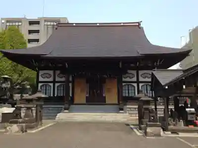 成田山札幌別院新栄寺の本殿・本堂