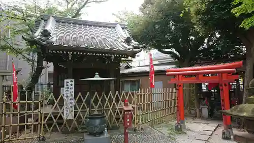 瀧泉寺（目黒不動尊）の末社・摂社