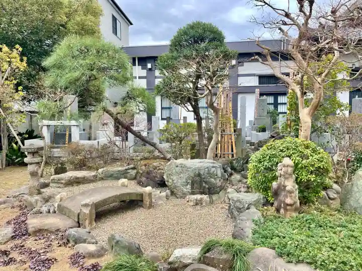 大林寺の{uncategorized: "未分類", other: "その他", undefined: "問題あり", building: "その他建物", grave: "お墓", sacred_gate: "鳥居", guardian: "狛犬", statue: "像", buddha: "仏像", history: "歴史", nature: "自然", garden: "庭園", animal: "動物", pagoda: "塔", temizu: "手水舎", mountain_gate: "山門・神門", sanctuary: "本殿・本堂", subordinate: "末社・摂社", art: "芸術", scenery: "景色", jizo: "地蔵", ema: "絵馬", goshuin: "御朱印", omikuji: "おみくじ", items: "授与品その他", amulet: "お守り", goshuincho: "御朱印帳", eats: "食事", festival: "お祭り", votive_dance: "神楽", shichigosan: "七五三参", wedding: "結婚式", experience: "体験その他", initially: "初詣", around: "周辺", anti_infection: "感染症対策"}