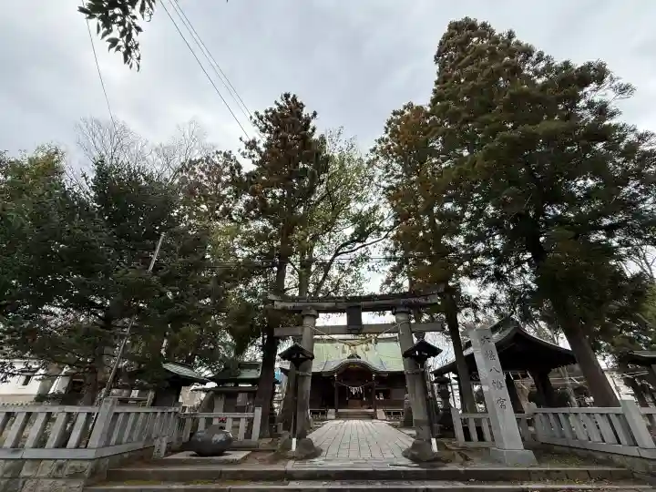 六椹八幡宮の{uncategorized: "未分類", other: "その他", undefined: "問題あり", building: "その他建物", grave: "お墓", sacred_gate: "鳥居", guardian: "狛犬", statue: "像", buddha: "仏像", history: "歴史", nature: "自然", garden: "庭園", animal: "動物", pagoda: "塔", temizu: "手水舎", mountain_gate: "山門・神門", sanctuary: "本殿・本堂", subordinate: "末社・摂社", art: "芸術", scenery: "景色", jizo: "地蔵", ema: "絵馬", goshuin: "御朱印", omikuji: "おみくじ", items: "授与品その他", amulet: "お守り", goshuincho: "御朱印帳", eats: "食事", festival: "お祭り", votive_dance: "神楽", shichigosan: "七五三参", wedding: "結婚式", experience: "体験その他", initially: "初詣", around: "周辺", anti_infection: "感染症対策"}
