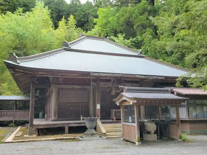 多聞寺の本殿・本堂