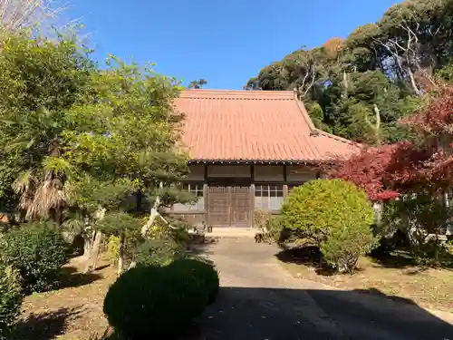 玉造寺の本殿・本堂