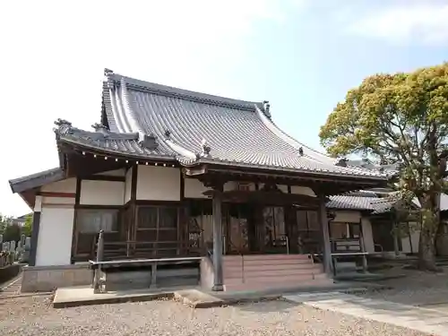 等周寺の本殿・本堂