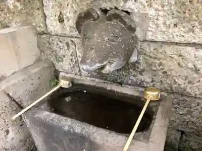 烏森稲荷神社の手水舎