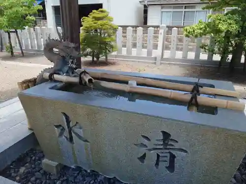 神明神社の手水