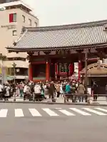 浅草寺の山門・神門