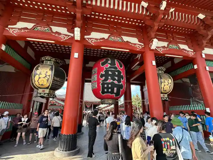 浅草寺の山門・神門