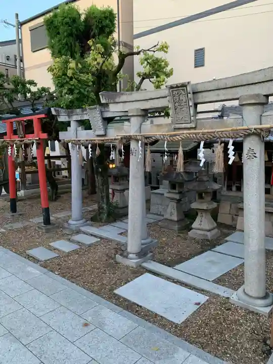 堤根神社の末社・摂社