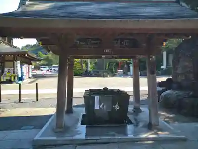 高幡不動尊 金剛寺の手水舎