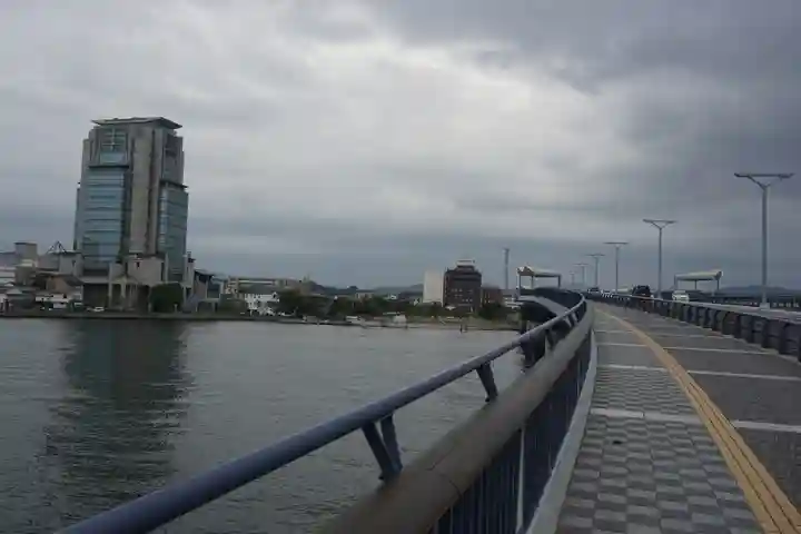 須衛都久神社の周辺