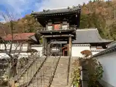 温泉寺の山門