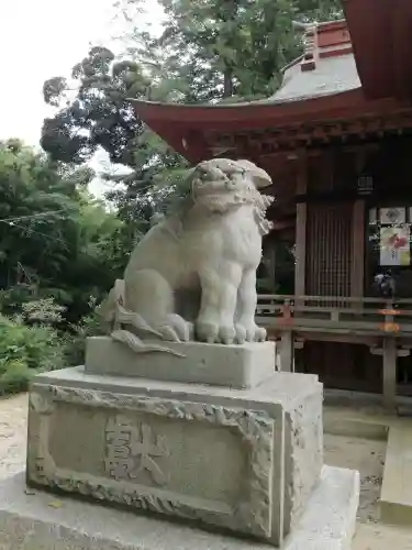 素鵞神社の狛犬