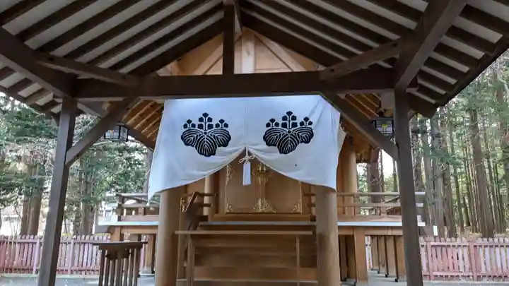 開拓神社の本殿・本堂