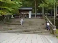 諏訪大社の山門・神門