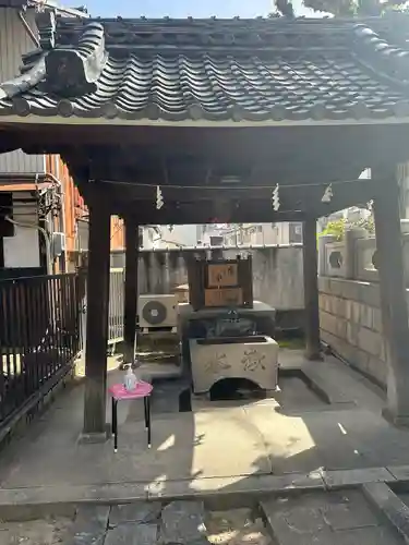 松山神社の手水舎