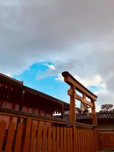 東寺鎮守八幡宮・東寺境内社八島殿の鳥居