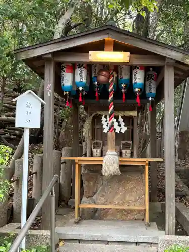 芦屋神社の{uncategorized: "未分類", other: "その他", undefined: "問題あり", building: "その他建物", grave: "お墓", sacred_gate: "鳥居", guardian: "狛犬", statue: "像", buddha: "仏像", history: "歴史", nature: "自然", garden: "庭園", animal: "動物", pagoda: "塔", temizu: "手水舎", mountain_gate: "山門・神門", sanctuary: "本殿・本堂", subordinate: "末社・摂社", art: "芸術", scenery: "景色", jizo: "地蔵", ema: "絵馬", goshuin: "御朱印", omikuji: "おみくじ", items: "授与品その他", amulet: "お守り", goshuincho: "御朱印帳", eats: "食事", festival: "お祭り", votive_dance: "神楽", shichigosan: "七五三参", wedding: "結婚式", experience: "体験その他", initially: "初詣", around: "周辺", anti_infection: "感染症対策"}