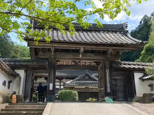 宗鏡寺の山門