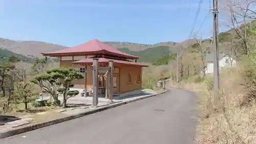 紅冨台寺の本殿・本堂