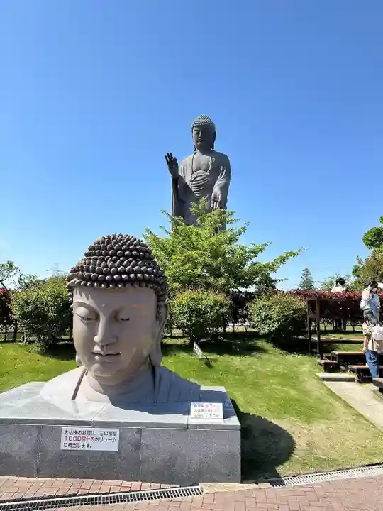 東本願寺本廟 牛久浄苑(牛久大仏)(茨城県)