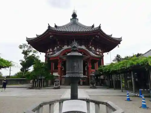 興福寺の本殿・本堂