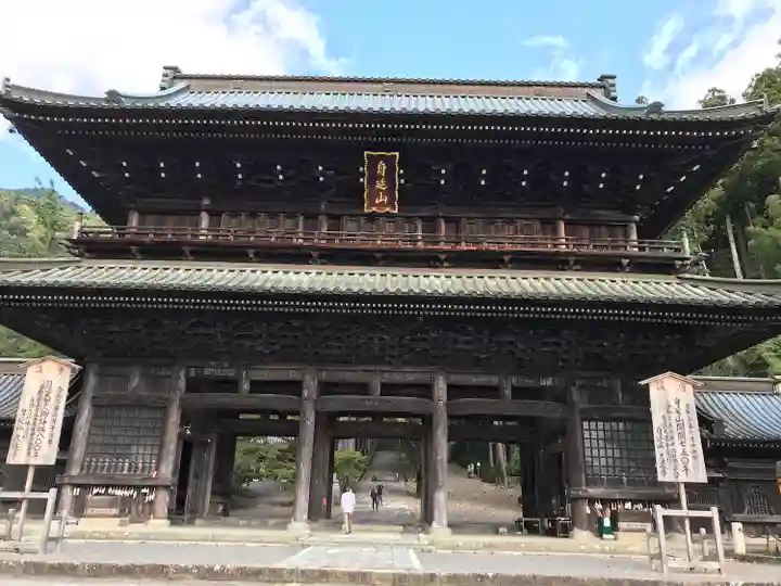 久遠寺の山門・神門