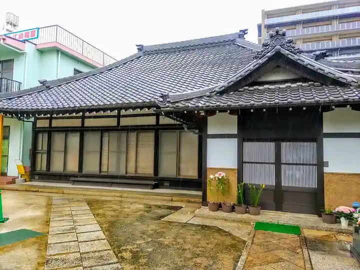大法寺の本殿・本堂