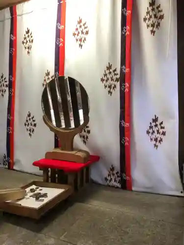 建部大社の{uncategorized: "未分類", other: "その他", undefined: "問題あり", building: "その他建物", grave: "お墓", sacred_gate: "鳥居", guardian: "狛犬", statue: "像", buddha: "仏像", history: "歴史", nature: "自然", garden: "庭園", animal: "動物", pagoda: "塔", temizu: "手水舎", mountain_gate: "山門・神門", sanctuary: "本殿・本堂", subordinate: "末社・摂社", art: "芸術", scenery: "景色", jizo: "地蔵", ema: "絵馬", goshuin: "御朱印", omikuji: "おみくじ", items: "授与品その他", amulet: "お守り", goshuincho: "御朱印帳", eats: "食事", festival: "お祭り", votive_dance: "神楽", shichigosan: "七五三参", wedding: "結婚式", experience: "体験その他", initially: "初詣", around: "周辺", anti_infection: "感染症対策"}