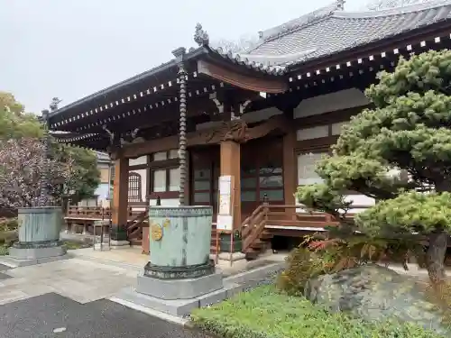 養源寺の{uncategorized: "未分類", other: "その他", undefined: "問題あり", building: "その他建物", grave: "お墓", sacred_gate: "鳥居", guardian: "狛犬", statue: "像", buddha: "仏像", history: "歴史", nature: "自然", garden: "庭園", animal: "動物", pagoda: "塔", temizu: "手水舎", mountain_gate: "山門・神門", sanctuary: "本殿・本堂", subordinate: "末社・摂社", art: "芸術", scenery: "景色", jizo: "地蔵", ema: "絵馬", goshuin: "御朱印", omikuji: "おみくじ", items: "授与品その他", amulet: "お守り", goshuincho: "御朱印帳", eats: "食事", festival: "お祭り", votive_dance: "神楽", shichigosan: "七五三参", wedding: "結婚式", experience: "体験その他", initially: "初詣", around: "周辺", anti_infection: "感染症対策"}