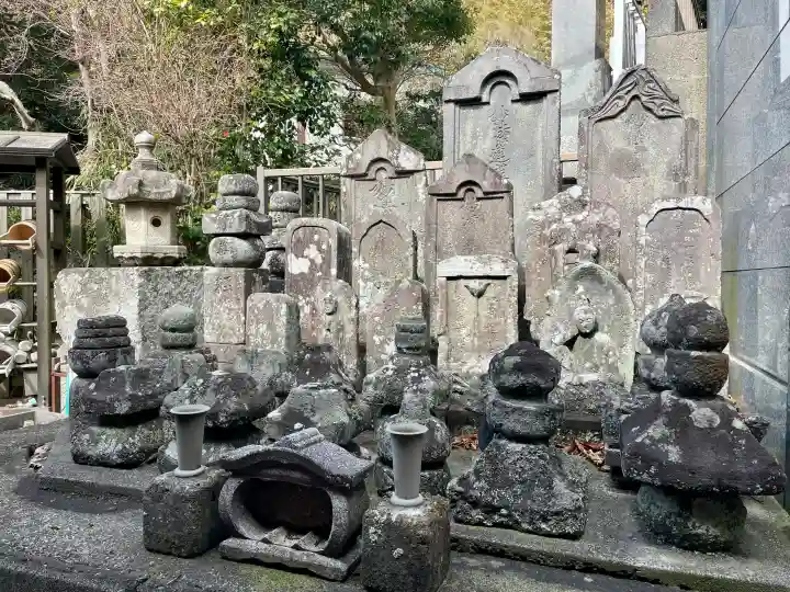 大寳寺の{uncategorized: "未分類", other: "その他", undefined: "問題あり", building: "その他建物", grave: "お墓", sacred_gate: "鳥居", guardian: "狛犬", statue: "像", buddha: "仏像", history: "歴史", nature: "自然", garden: "庭園", animal: "動物", pagoda: "塔", temizu: "手水舎", mountain_gate: "山門・神門", sanctuary: "本殿・本堂", subordinate: "末社・摂社", art: "芸術", scenery: "景色", jizo: "地蔵", ema: "絵馬", goshuin: "御朱印", omikuji: "おみくじ", items: "授与品その他", amulet: "お守り", goshuincho: "御朱印帳", eats: "食事", festival: "お祭り", votive_dance: "神楽", shichigosan: "七五三参", wedding: "結婚式", experience: "体験その他", initially: "初詣", around: "周辺", anti_infection: "感染症対策"}