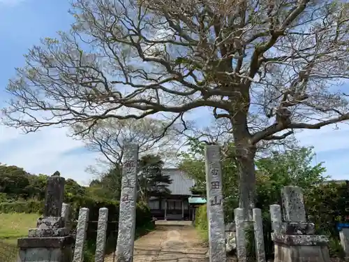 蟹連寺の山門・神門