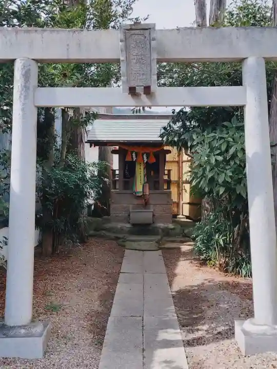 川徳社の{uncategorized: "未分類", other: "その他", undefined: "問題あり", building: "その他建物", grave: "お墓", sacred_gate: "鳥居", guardian: "狛犬", statue: "像", buddha: "仏像", history: "歴史", nature: "自然", garden: "庭園", animal: "動物", pagoda: "塔", temizu: "手水舎", mountain_gate: "山門・神門", sanctuary: "本殿・本堂", subordinate: "末社・摂社", art: "芸術", scenery: "景色", jizo: "地蔵", ema: "絵馬", goshuin: "御朱印", omikuji: "おみくじ", items: "授与品その他", amulet: "お守り", goshuincho: "御朱印帳", eats: "食事", festival: "お祭り", votive_dance: "神楽", shichigosan: "七五三参", wedding: "結婚式", experience: "体験その他", initially: "初詣", around: "周辺", anti_infection: "感染症対策"}