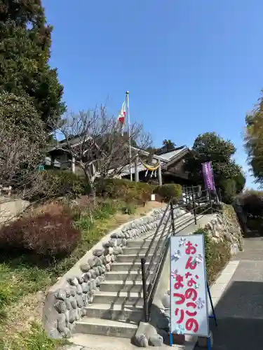 谷崎天神社の{uncategorized: "未分類", other: "その他", undefined: "問題あり", building: "その他建物", grave: "お墓", sacred_gate: "鳥居", guardian: "狛犬", statue: "像", buddha: "仏像", history: "歴史", nature: "自然", garden: "庭園", animal: "動物", pagoda: "塔", temizu: "手水舎", mountain_gate: "山門・神門", sanctuary: "本殿・本堂", subordinate: "末社・摂社", art: "芸術", scenery: "景色", jizo: "地蔵", ema: "絵馬", goshuin: "御朱印", omikuji: "おみくじ", items: "授与品その他", amulet: "お守り", goshuincho: "御朱印帳", eats: "食事", festival: "お祭り", votive_dance: "神楽", shichigosan: "七五三参", wedding: "結婚式", experience: "体験その他", initially: "初詣", around: "周辺", anti_infection: "感染症対策"}