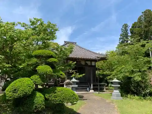 神宮寺の本殿・本堂