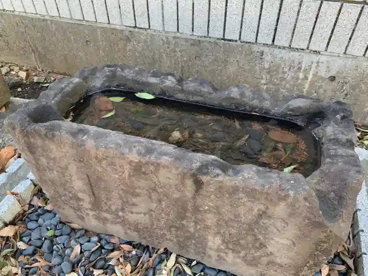 深大寺富士嶽浅間神社の手水舎