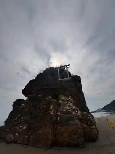 稲佐の浜　弁天島(島根県)