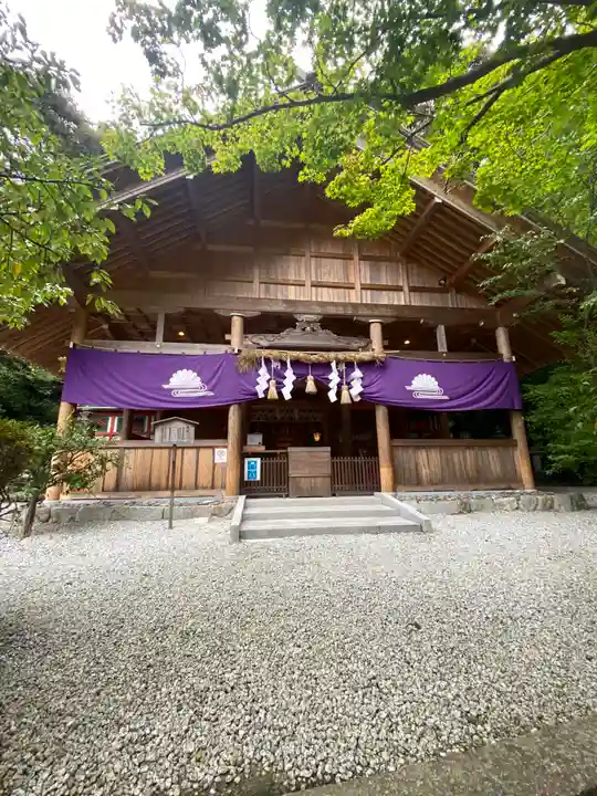 高鴨神社の本殿・本堂