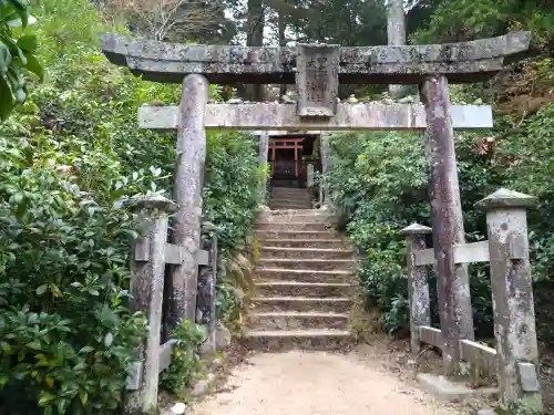 四宮神社の鳥居