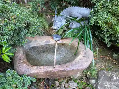 江島神社の手水舎