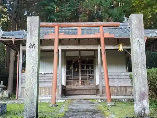 二村神社の末社・摂社