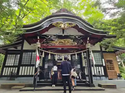 新屋山神社(山梨県)
