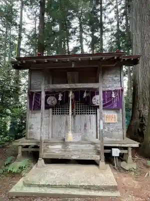 坪沼八幡神社の末社・摂社
