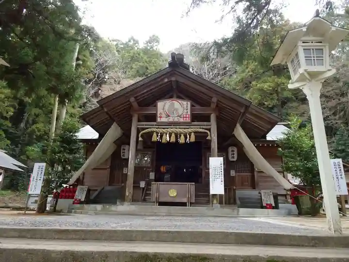 高倉神社の本殿・本堂