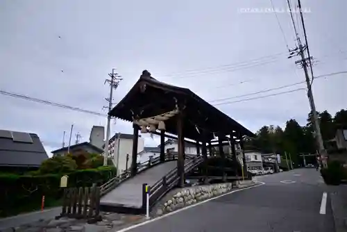 諏訪大社下社春宮(長野県)