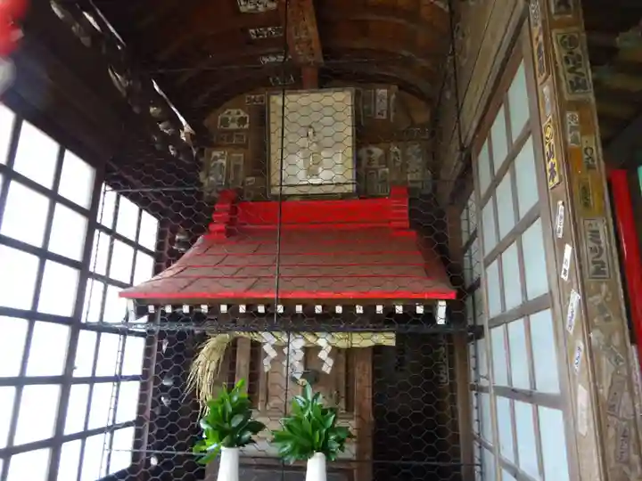 菊名池弁財天の本殿・本堂