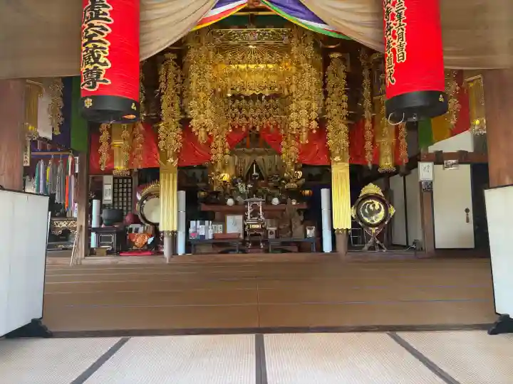 舘山寺の{uncategorized: "未分類", other: "その他", undefined: "問題あり", building: "その他建物", grave: "お墓", sacred_gate: "鳥居", guardian: "狛犬", statue: "像", buddha: "仏像", history: "歴史", nature: "自然", garden: "庭園", animal: "動物", pagoda: "塔", temizu: "手水舎", mountain_gate: "山門・神門", sanctuary: "本殿・本堂", subordinate: "末社・摂社", art: "芸術", scenery: "景色", jizo: "地蔵", ema: "絵馬", goshuin: "御朱印", omikuji: "おみくじ", items: "授与品その他", amulet: "お守り", goshuincho: "御朱印帳", eats: "食事", festival: "お祭り", votive_dance: "神楽", shichigosan: "七五三参", wedding: "結婚式", experience: "体験その他", initially: "初詣", around: "周辺", anti_infection: "感染症対策"}