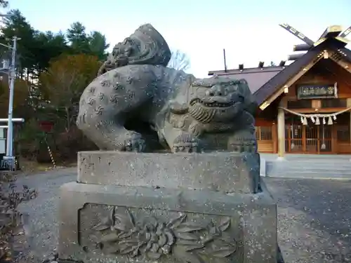 留辺蘂神社の狛犬