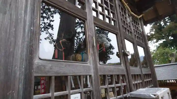 飛驒一宮水無神社の狛犬